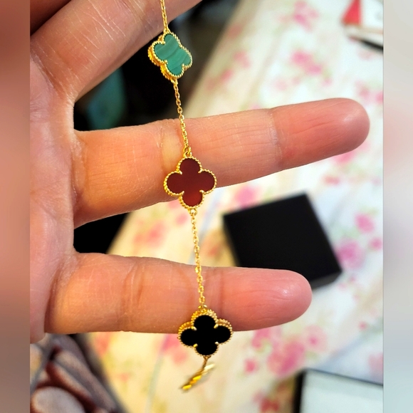 Clover multi-gemstone bracelet in 18K solid gold [6 inch length] - Picture 11 of 16